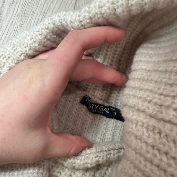 Nasty Gal Soft Beige Turtleneck Sweater S - Picture 4 of 9